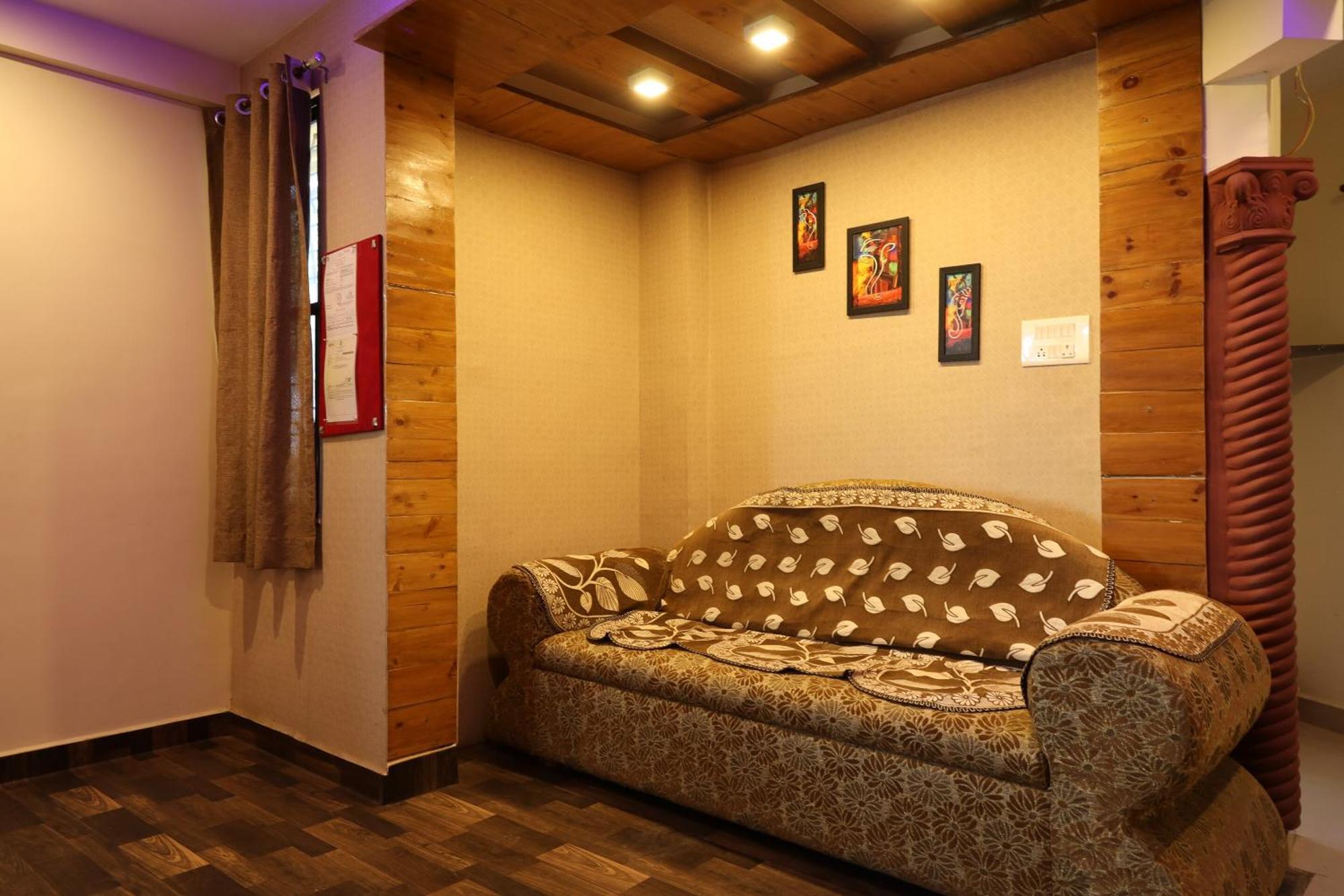 Hotel O Prithvi Inn Nagpur Exteriör bild
