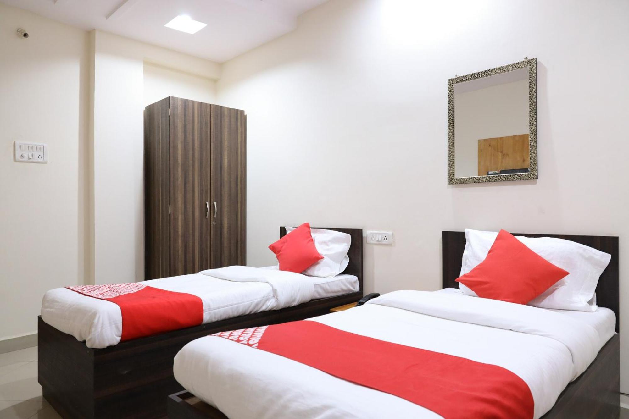 Hotel O Prithvi Inn Nagpur Exteriör bild