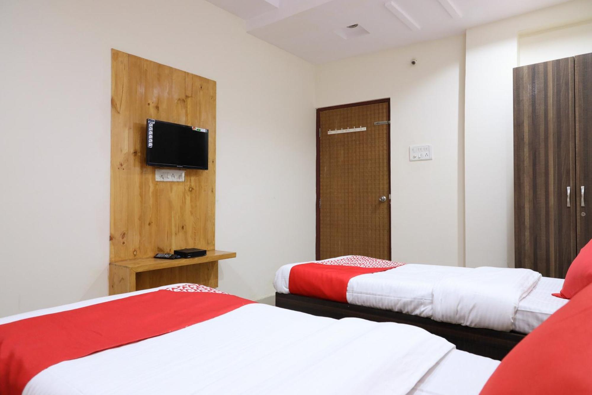 Hotel O Prithvi Inn Nagpur Exteriör bild