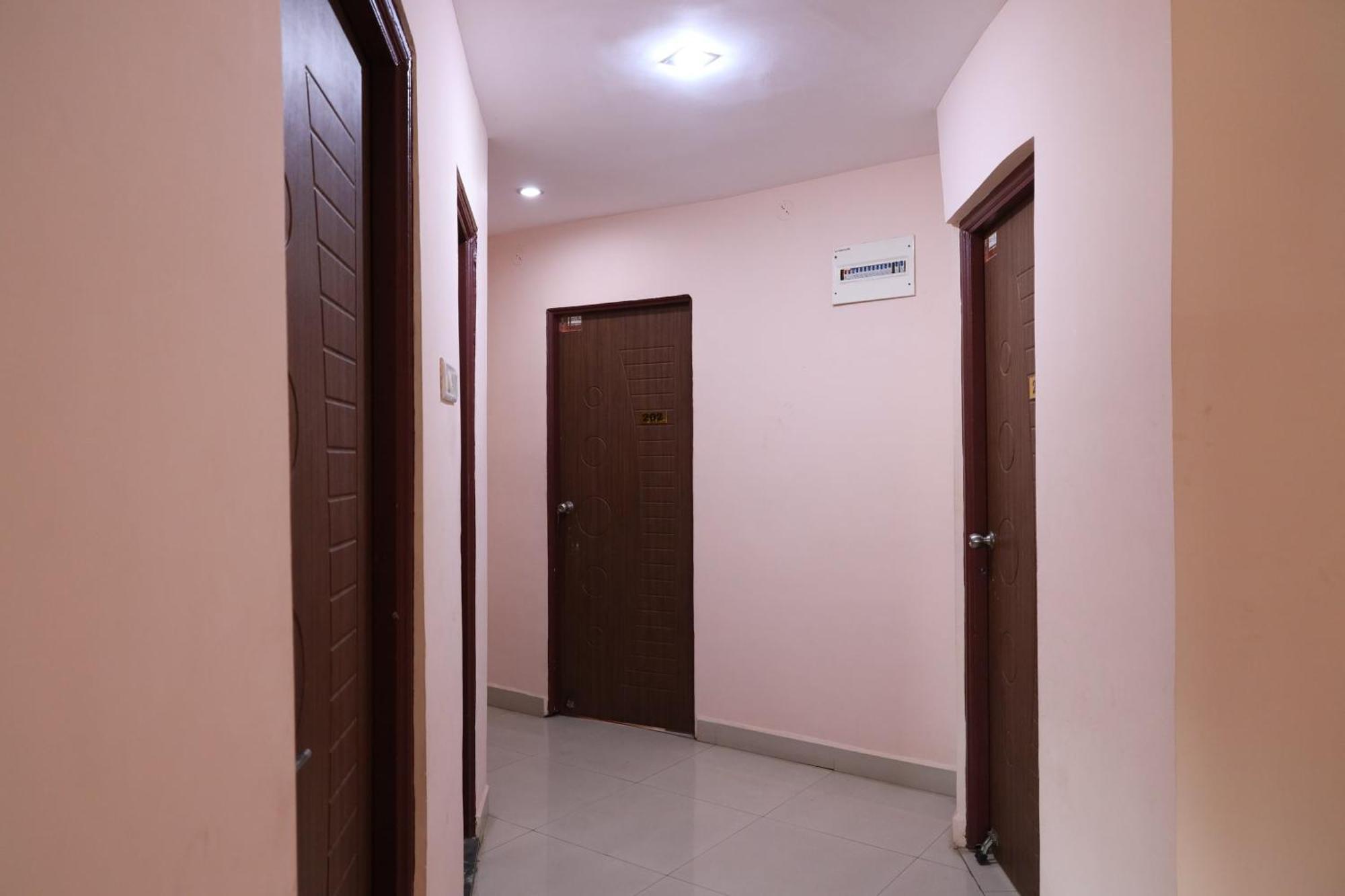 Hotel O Prithvi Inn Nagpur Exteriör bild